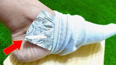 Put Aluminum Foil on Your Feet and Say Goodbye to Aches and Pains