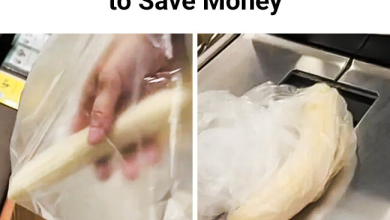 Man Takes Peel Off Bananas Before Weighing Them to Save Money3