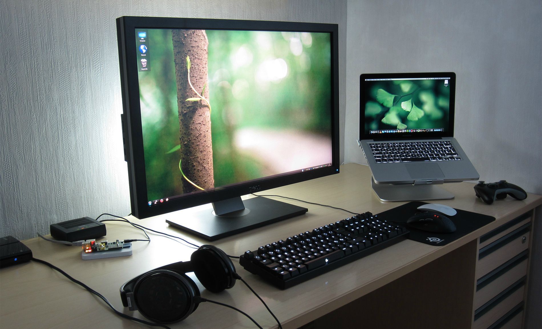 Laptop Desk Setup