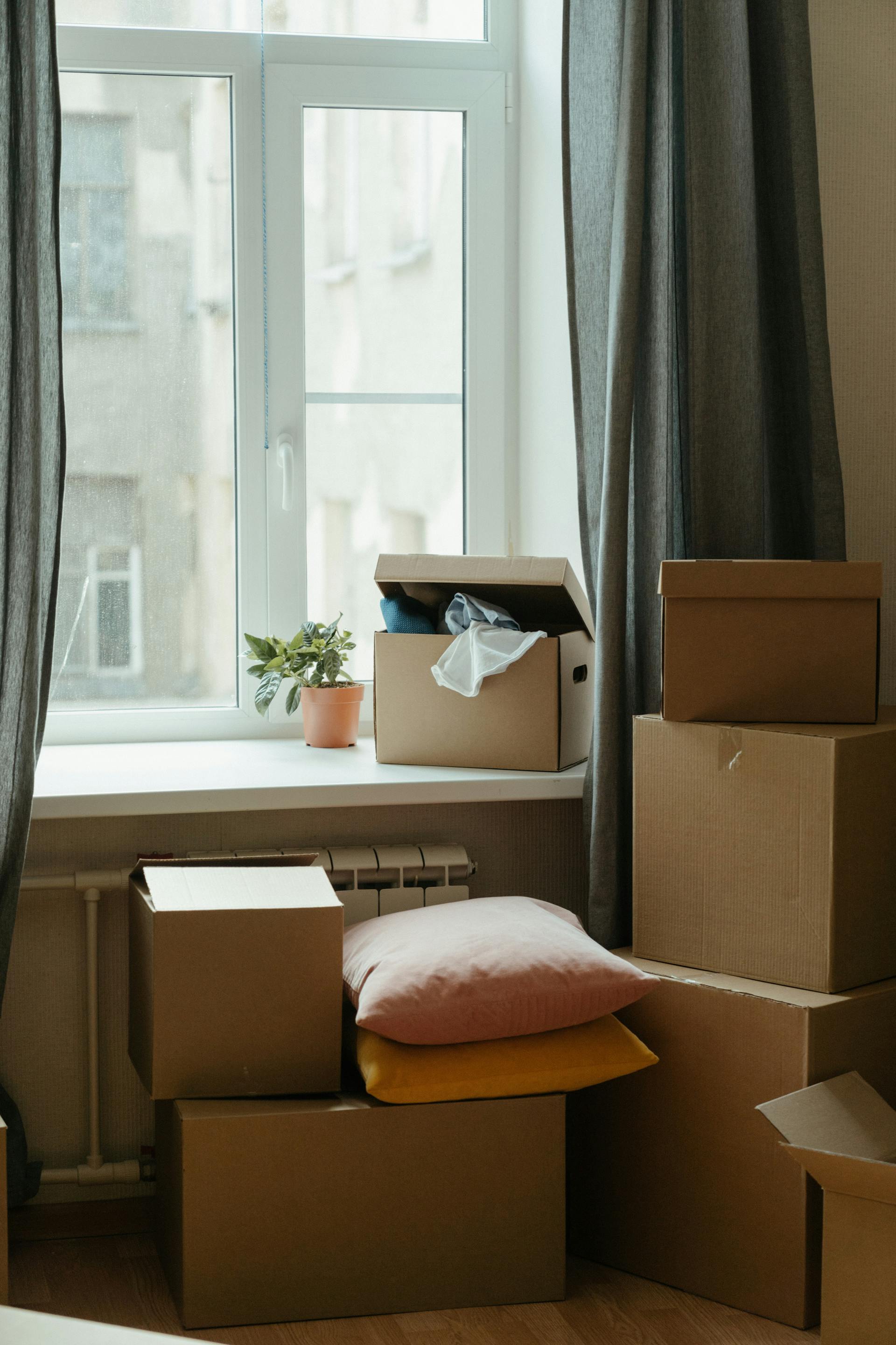 Boxes in a house | Source: Pexels