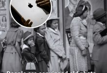 People are convinced old photo showing child holding iPad