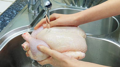 Doctor Explains Why You Should NEVER Wash Your Chicken Before Cooking It 1